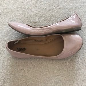 Ballet flats